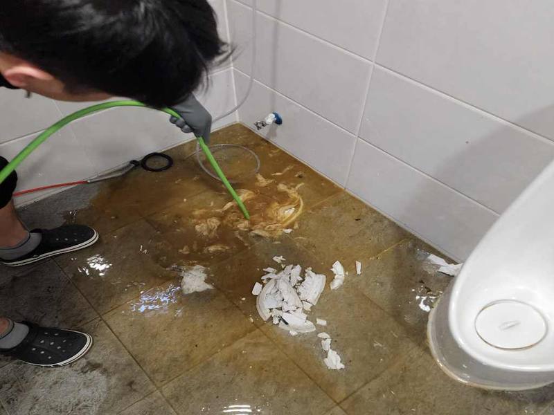 마곡 변기역류 작업사례 16